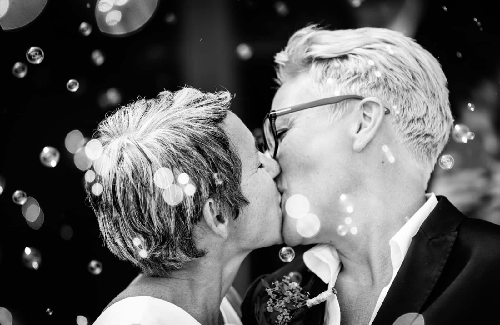 wedding photographer starnberg kiss